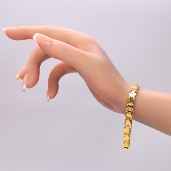 Stainless steel bracelet with easy clip lock. - Picture 9 of 12